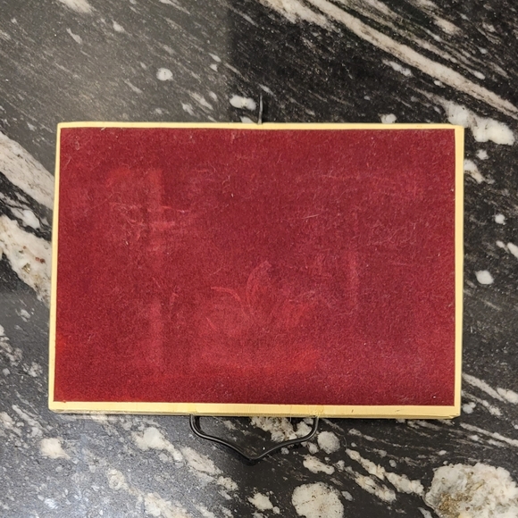 Vintage Home Interior 3D Love Is Kind Patient And Trusting Wall Decor 4pc - Picture 9 of 10